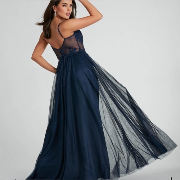 NWT Windsor jaci rhinestone embroidered a line mesh formal gown size 1 - Picture 5 of 15